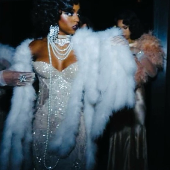 Meet your Posher, Ro - Picture 6 of 16